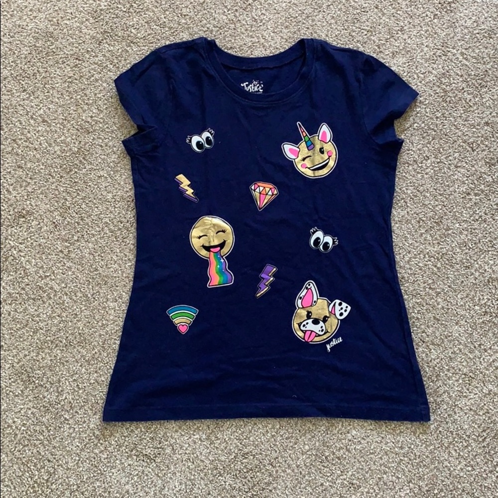 short sleeve shirt